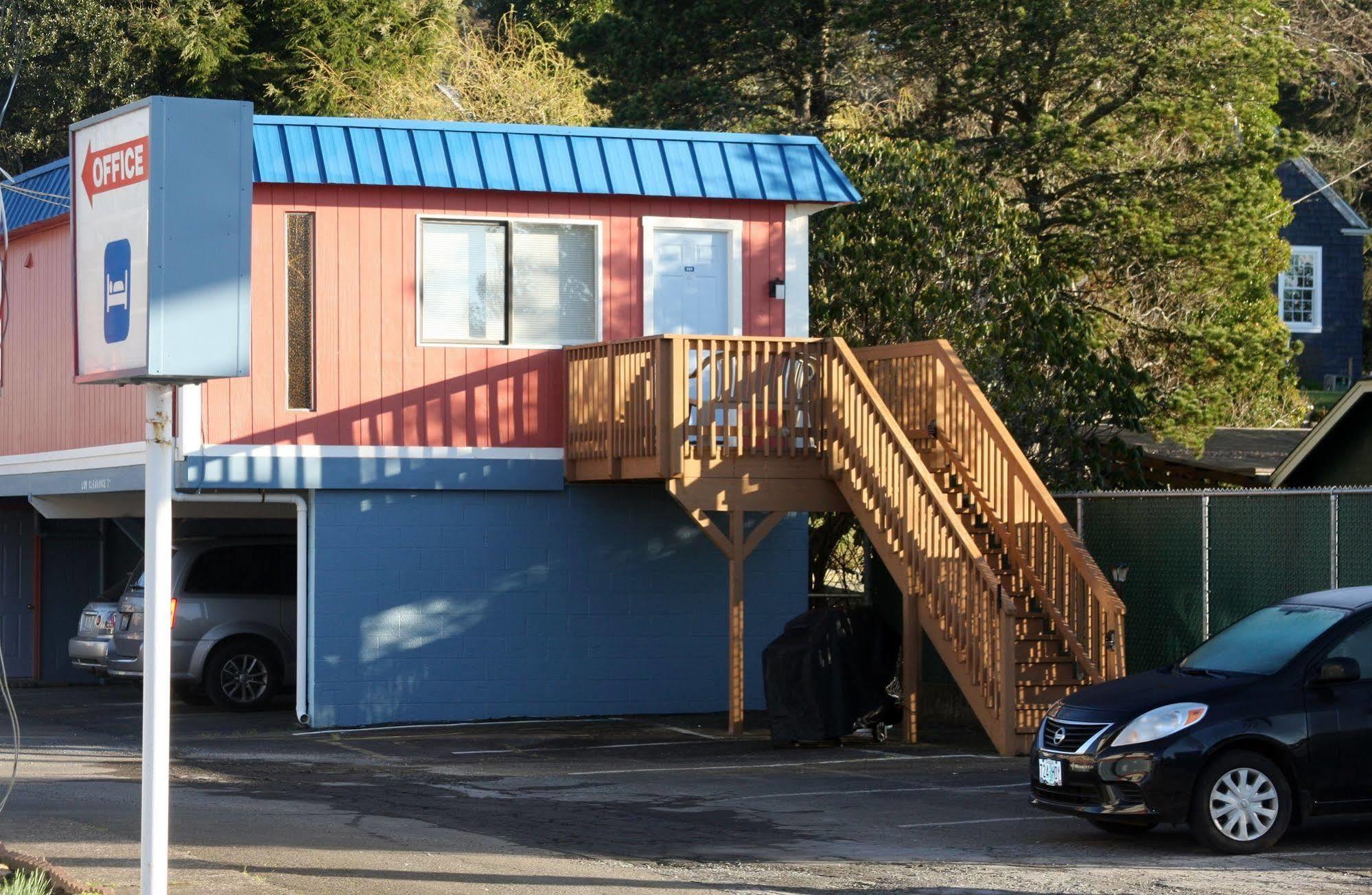 Heidi'S Inn Ilwaco Eksteriør billede